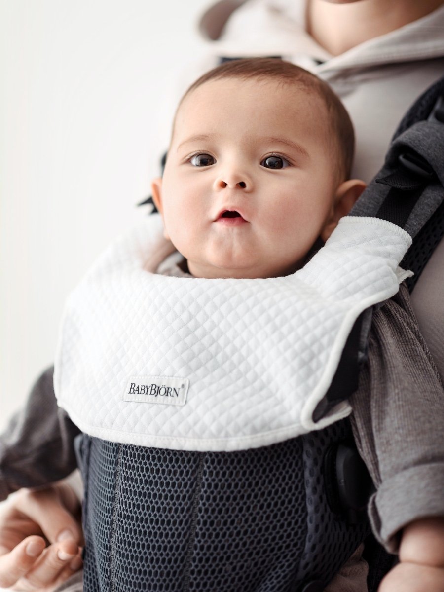 BabyBjorn Bib for Baby Carrier Harmony - BabyBjorn - 4 - Brands - ThePharmacy