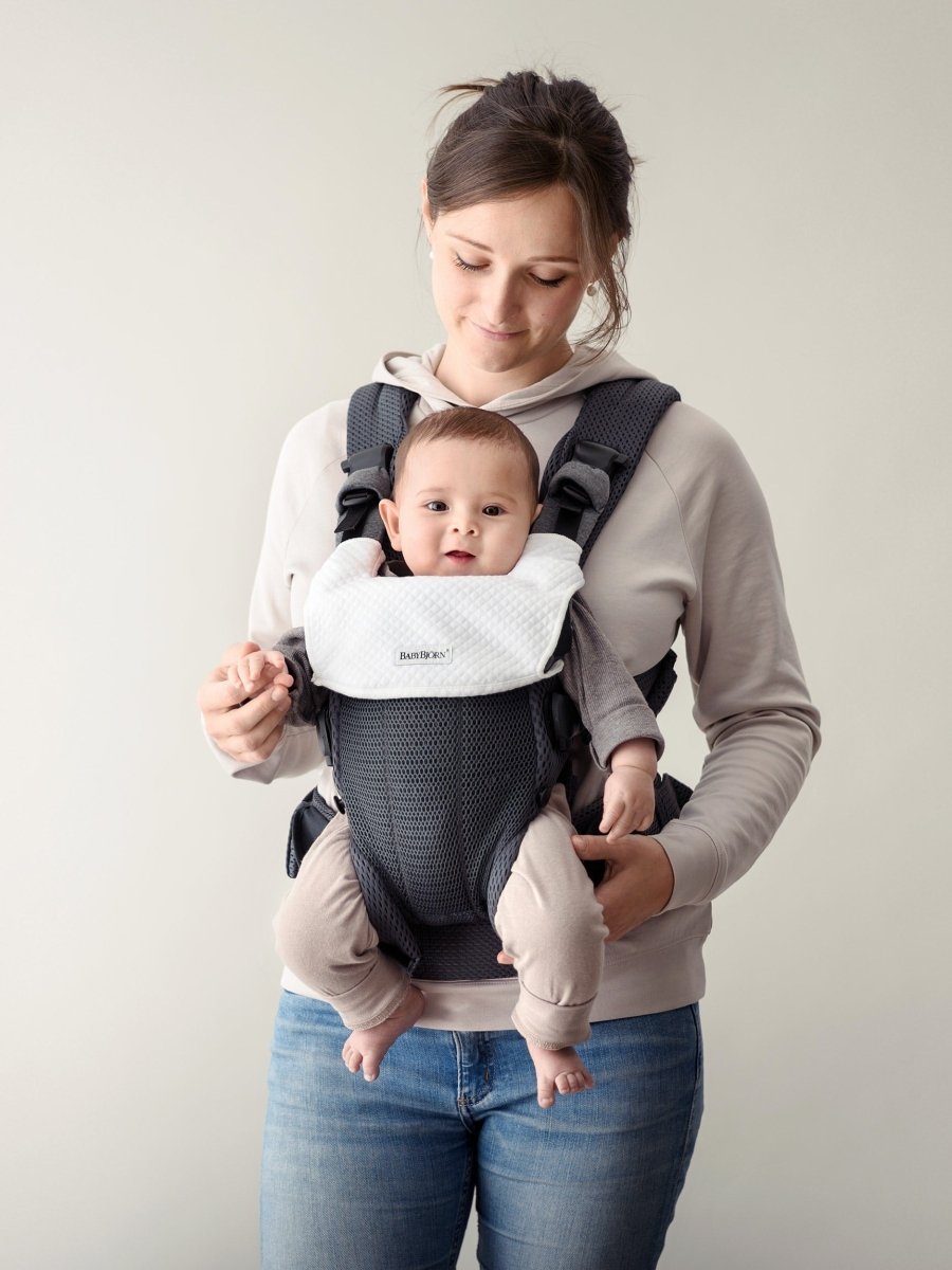 BabyBjorn Bib for Baby Carrier Harmony - BabyBjorn - 3 - Brands - ThePharmacy
