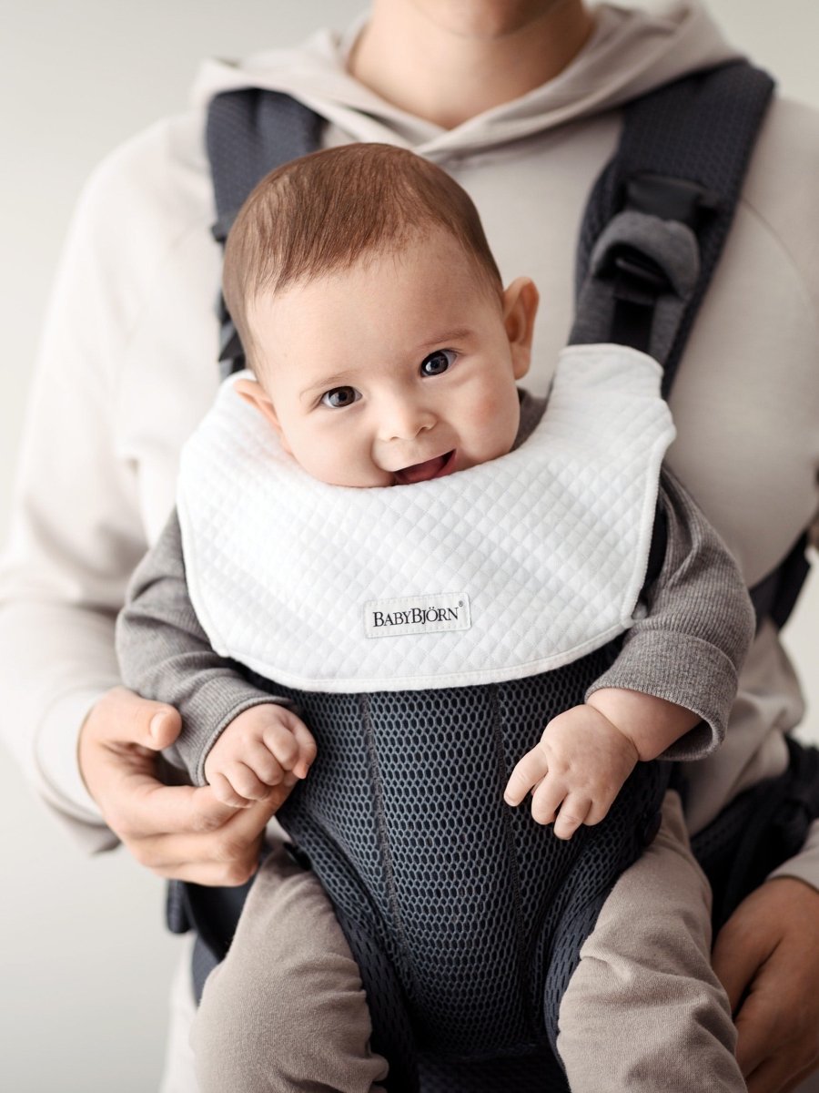 BabyBjorn Bib for Baby Carrier Harmony - BabyBjorn - 5 - Brands - ThePharmacy